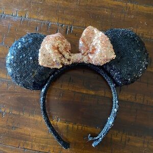 Sequin Minnie Mouse Ears Headband